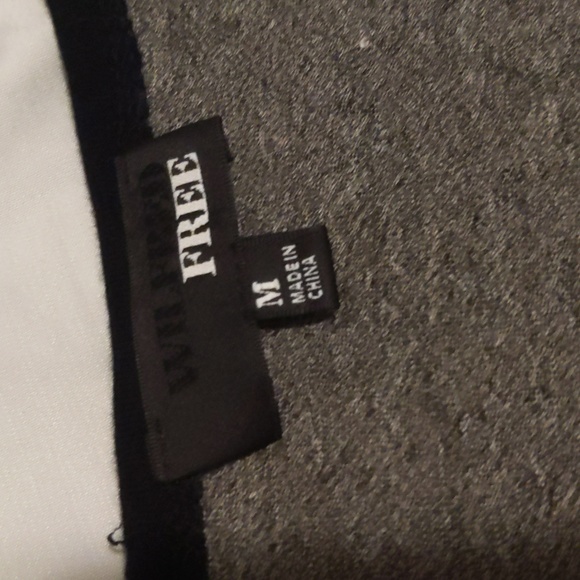 Grey and Black Aritzia Baseball Shirt - Picture 2 of 3